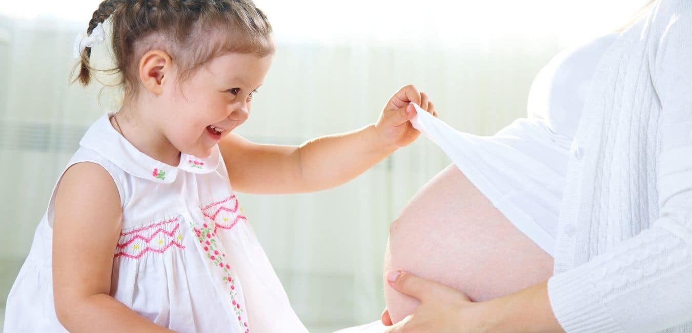 when to tell your child about pregnancy1