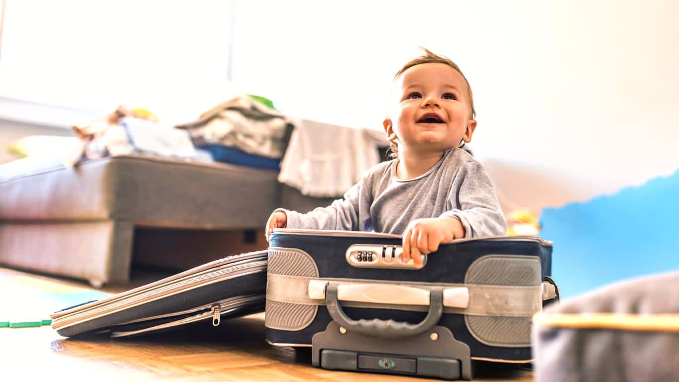 baby sleep tips for travelling with a baby